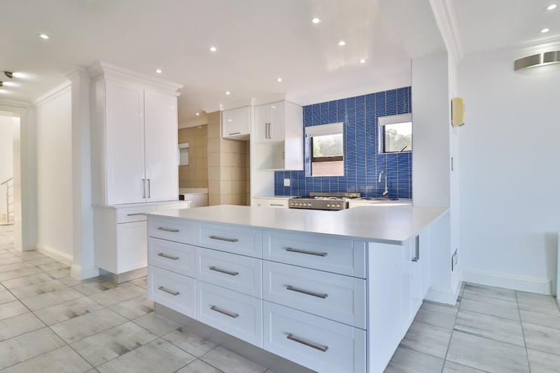 8 Bedroom Property for Sale in Reebok Western Cape